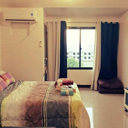 Darvy Suite Muntinlupa City Exteriör bild