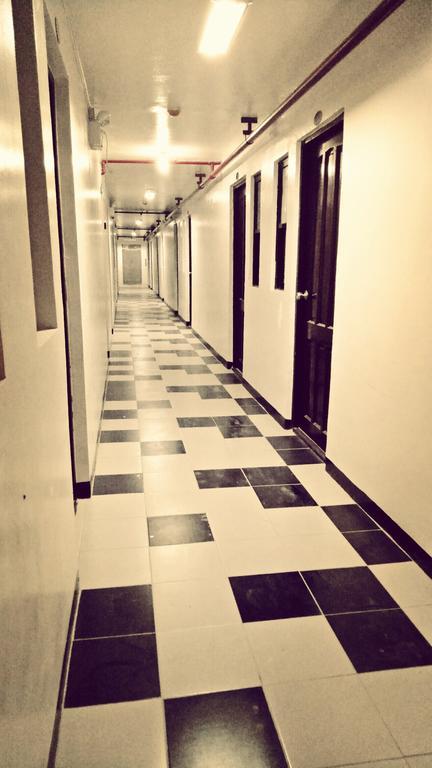 Darvy Suite Muntinlupa City Exteriör bild
